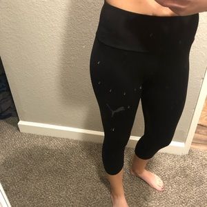 Black cropped leggings